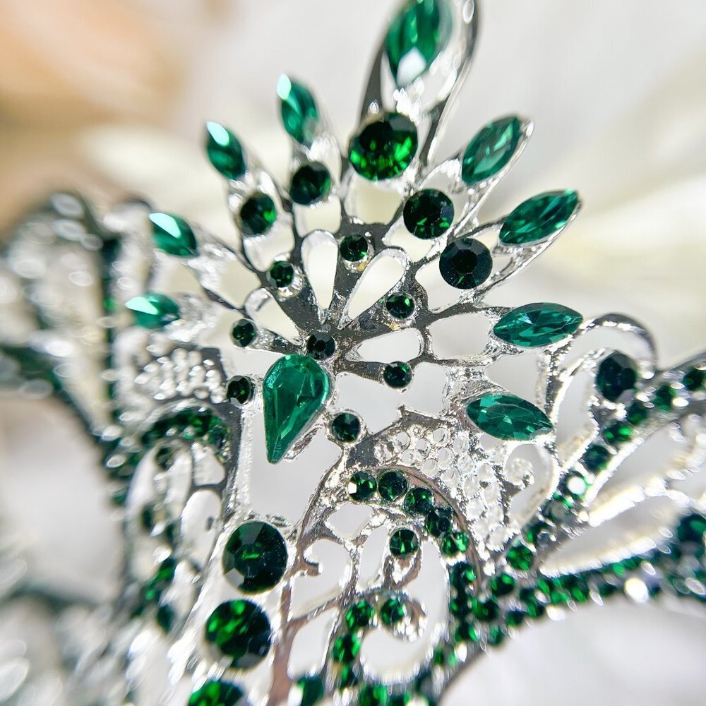 Masquerade Ball Party Mask, Venetian Eye Mask, Mardi Gras Parade Green Mask - Picture 6 of 6